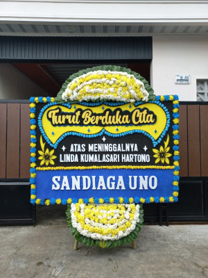Papan Bunga Duka di Puncak Sorik Marapi
